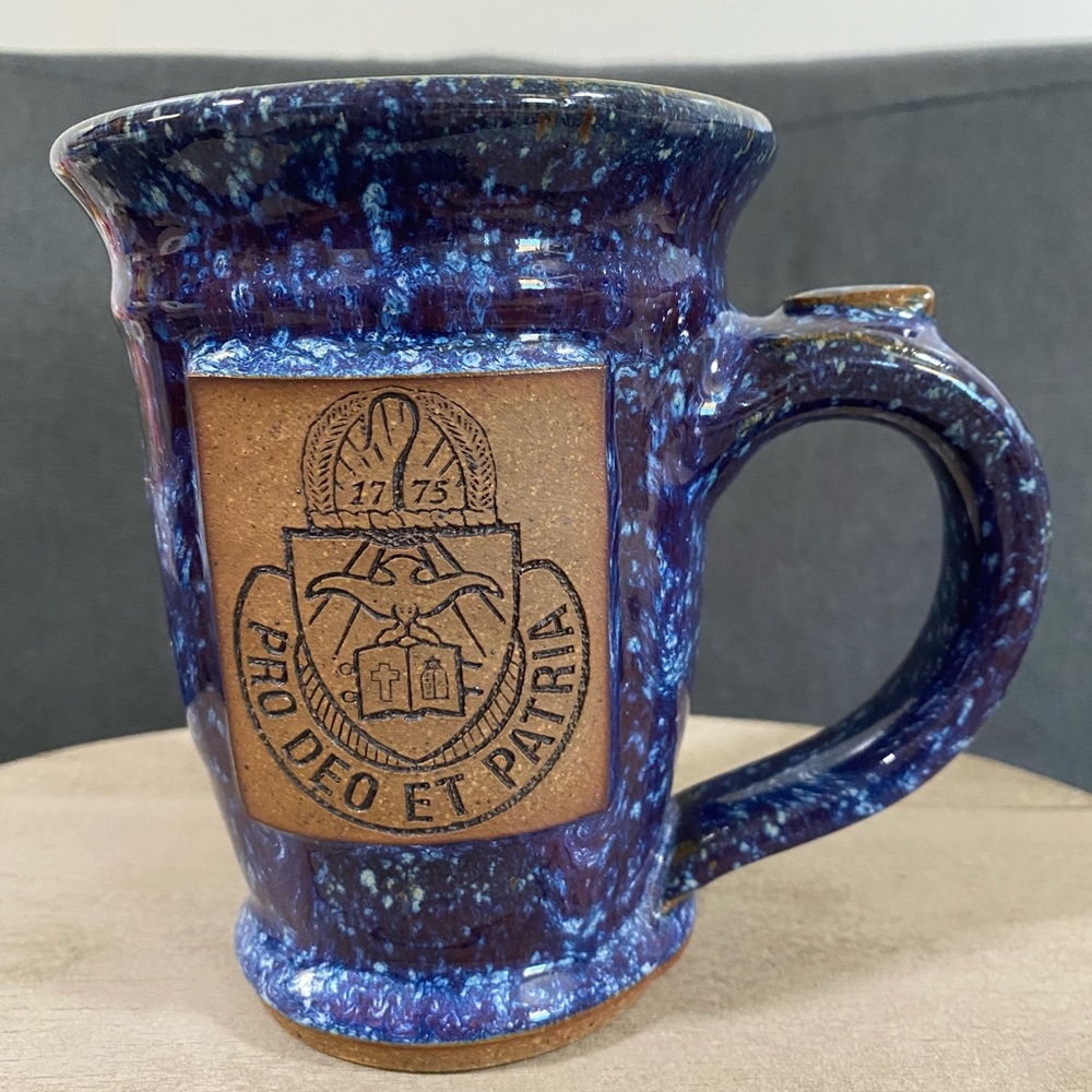 Potterssweel Fort Carson The Mountain Post Stoneware Mug/Kansas 15oz. - Picture 4 of 11